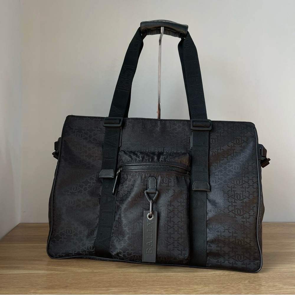 Bally Weekender luggage Bag and Duffel Bag for Men